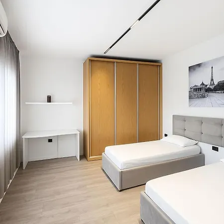 Appartement Blloku Location *